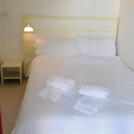Charmant T2 Residence Les Pins Bleus Proche Mer * Антиб